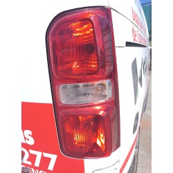 Recambio de piloto trasero derecho para citroën jumpy iii autobús (v_) 2.0 bluehdi 120 referencia OEM IAM 9808243080  