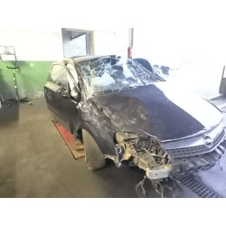 opel astra h gtc (a04) del año 2009