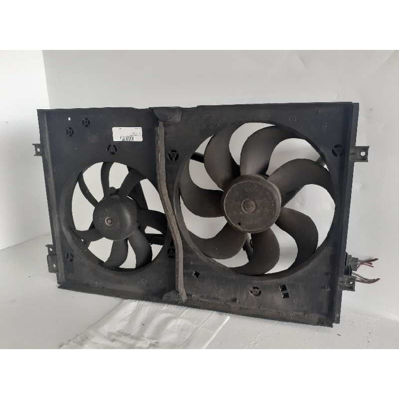 Recambio de electroventilador para seat leon (1m1) referencia OEM IAM 1J0121207M 1355D300163 