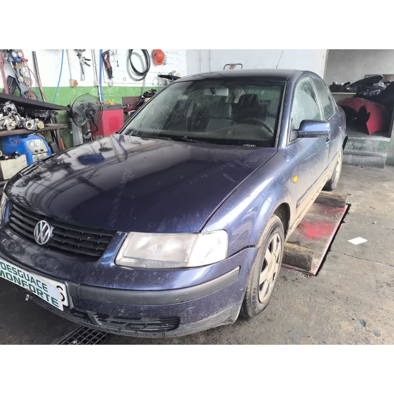 volkswagen passat b2 variant (33b) del año 1996