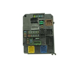 Recambio de caja reles / fusibles para peugeot 308 ii (lb_, lp_, lw_, lh_, l3_) 1.6 bluehdi 120 referencia OEM IAM 9806687880  