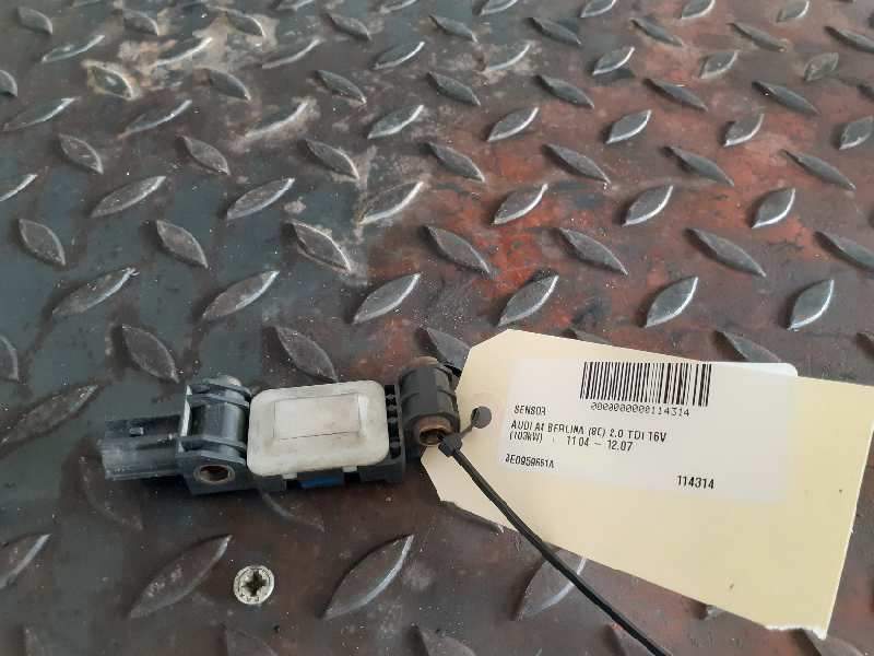 SENSOR 8E0959651A 