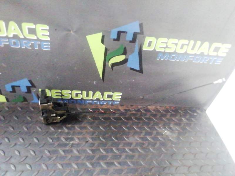 CERRADURA PUERTA TRASERA DERECHA 