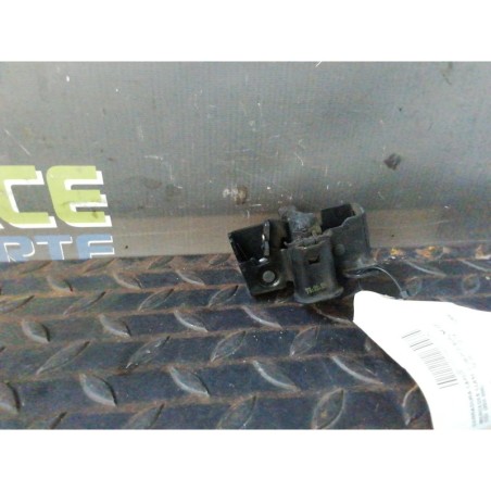 Recambio de cerradura capot para mercedes-benz clase c (w203) berlina 220 cdi (203.006) referencia OEM IAM A2038800060  