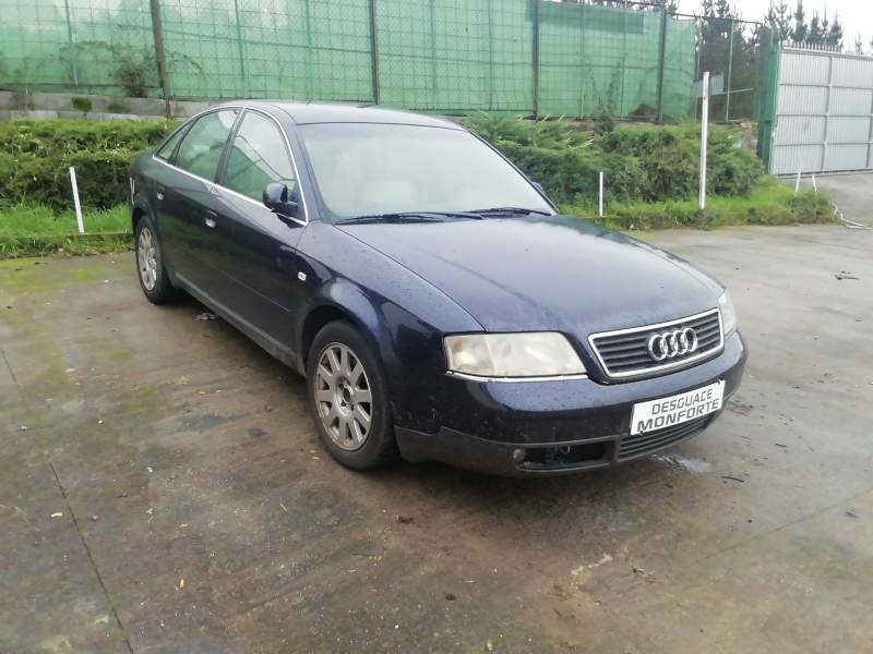 AUDI A6 BERLINA (4B2)
