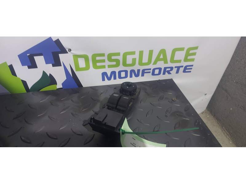 MANDO ELEVALUNAS DELANTERO IZQUIERDO 1545976 7M5T14529BA 03168080