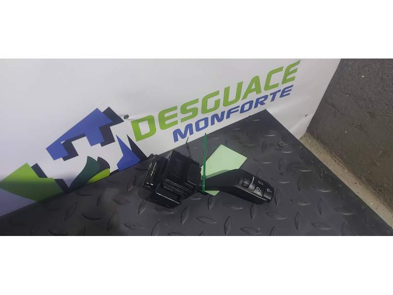 MANDO LIMPIA 1350066 4M5T17A553BD 