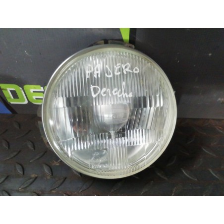 Recambio de faro derecho para mitsubishi montero (l040) 2.5 turbodiesel referencia OEM IAM MB07031  