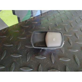 Recambio de mando elevalunas delantero derecho para opel corsa d 1.3 16v cdti cat (z 13 dth / l4i) referencia OEM IAM 13206806 3