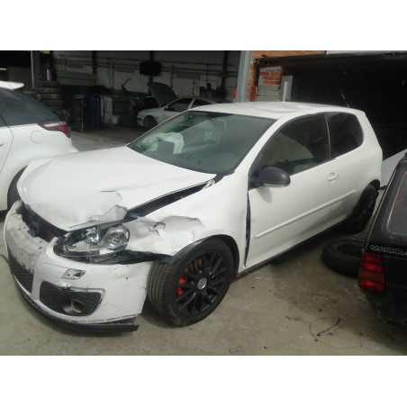 volkswagen golf v berlina (1k1) del año 2008