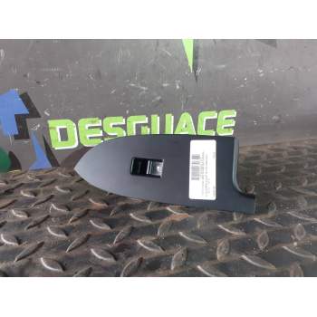 MANDO ELEVALUNAS DELANTERO DERECHO 156094784 C910 