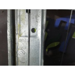 Desguace MonforteELEVALUNAS TRASERO DERECHO 8200028075 RENAULTElevalunas trasero derecho|Desguace Monforte
