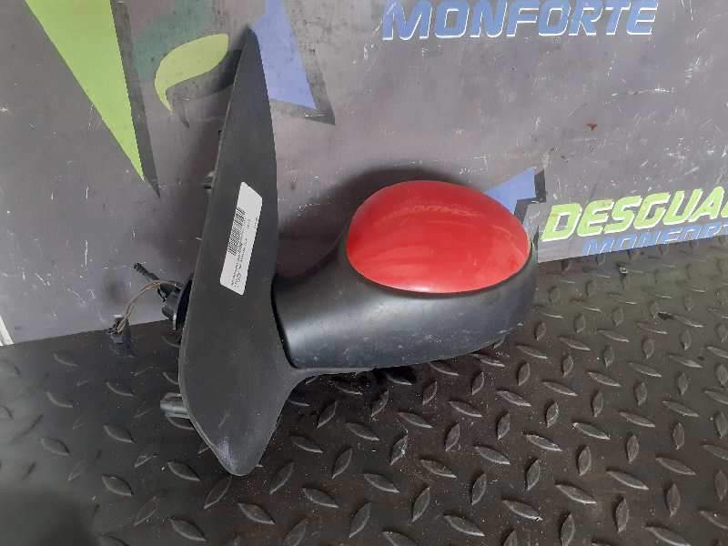 RETROVISOR IZQUIERDO 