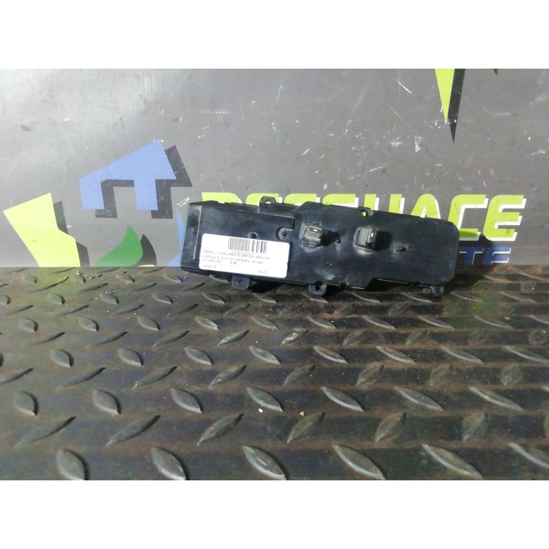 Desguace MonforteMANDO ELEVALUNAS DELANTERO DERECHO 56042136 CHRYSLERMando elevalunas delantero derecho|Desguace Monforte