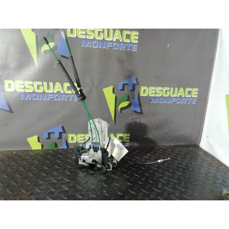 Desguace MonforteCERRADURA PUERTA TRASERA DERECHA 814202L000 HYUNDAICerradura puerta trasera derecha|Desguace Monforte