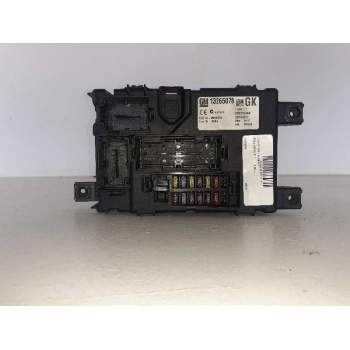 CAJA RELES / FUSIBLES 13265078 000292540 28100927