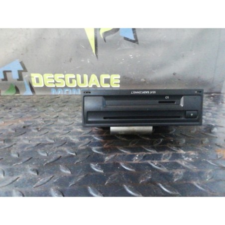 Recambio de sistema audio / radio cd para seat leon (5f1) style referencia OEM IAM 5QA035824A  