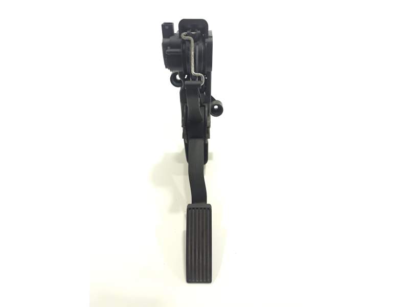 PEDAL ACELERADOR A1693000104 