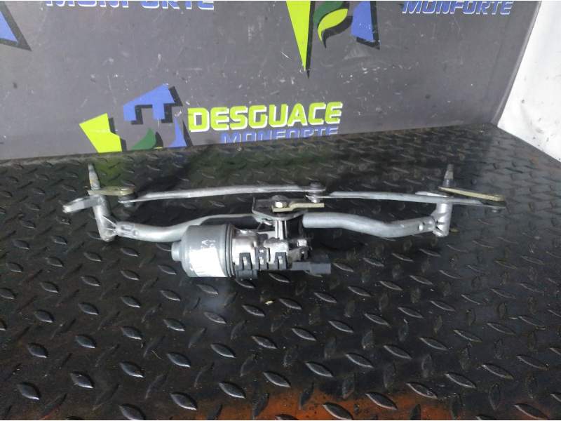 MOTOR LIMPIA DELANTERO 0390241526 