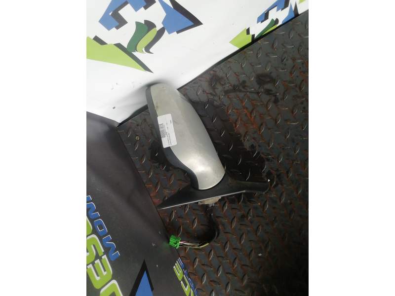 RETROVISOR IZQUIERDO 