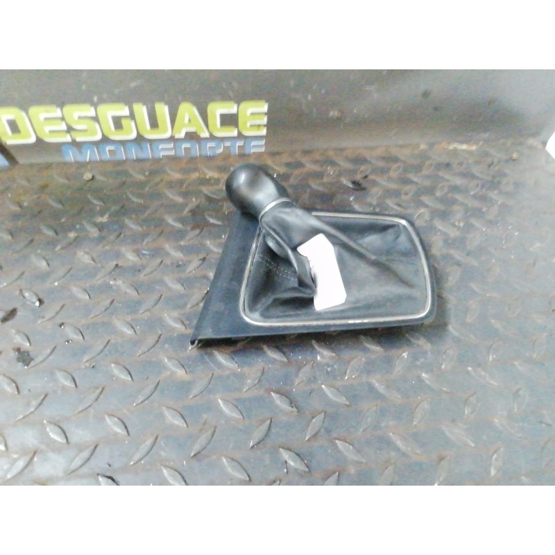 Desguace MonfortePOMO PALANCA CAMBIO 5F1711113N SEATPomo palanca cambio|Desguace Monforte