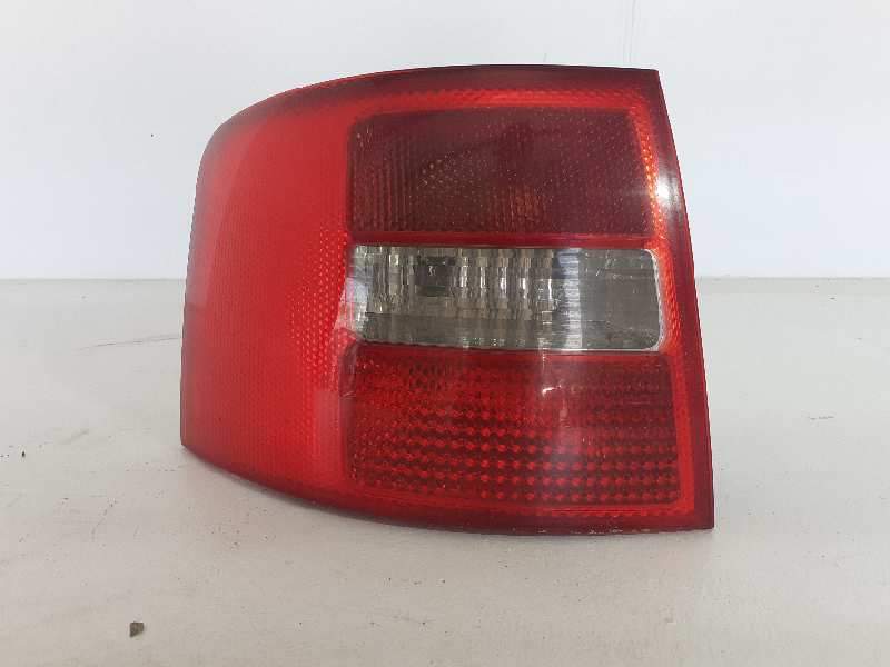 PILOTO TRASERO IZQUIERDO 4B9945095F 