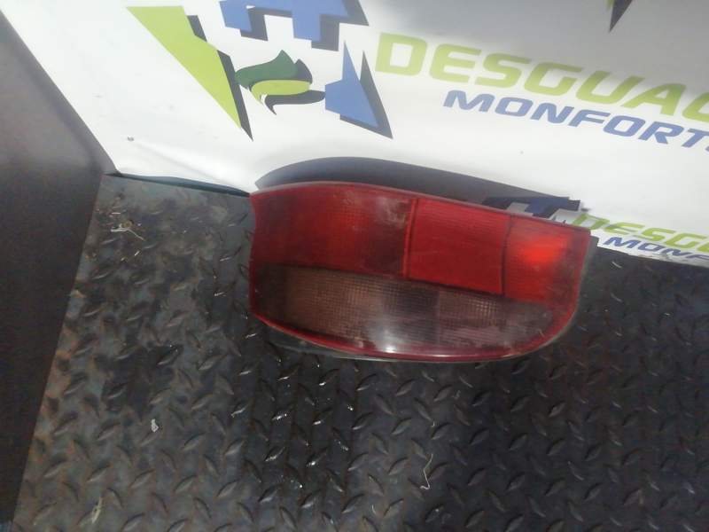 PILOTO TRASERO DERECHO 